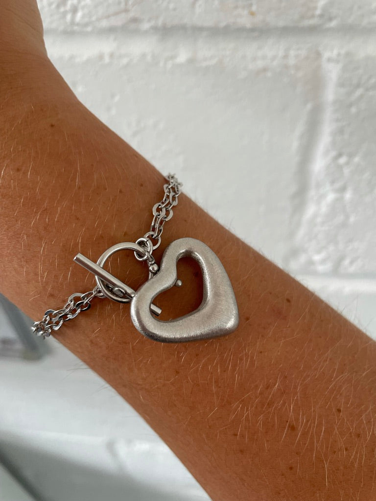 Chunky Heart T Toggle Bracelet