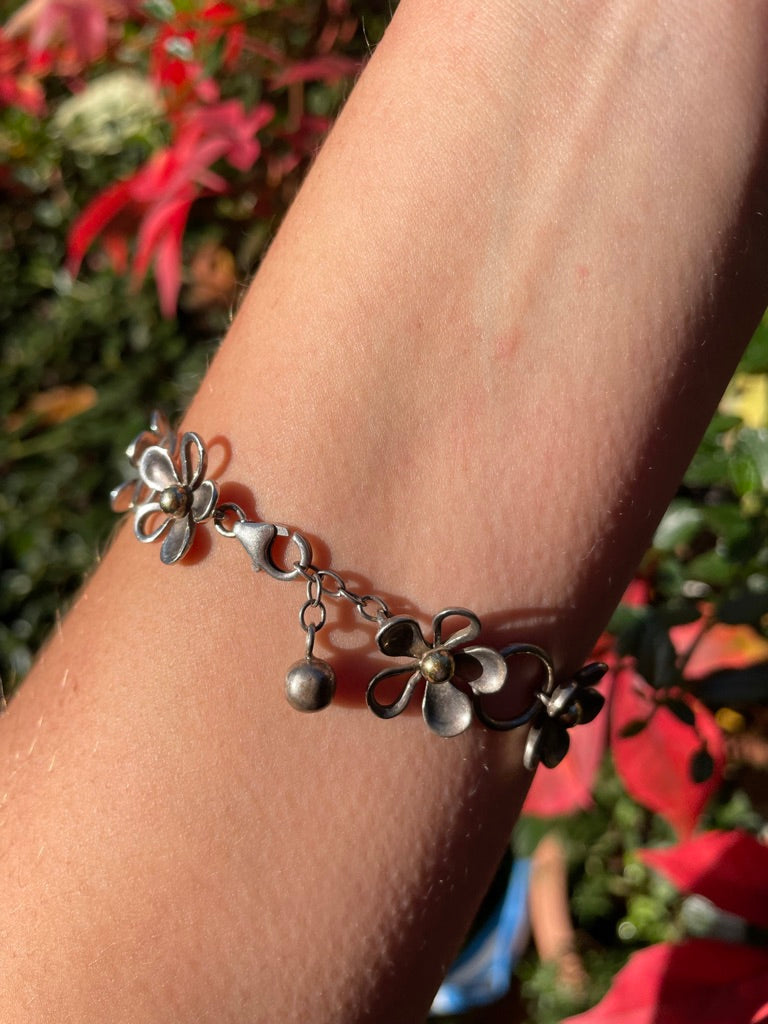 Chunky Daisy Dot Bracelet