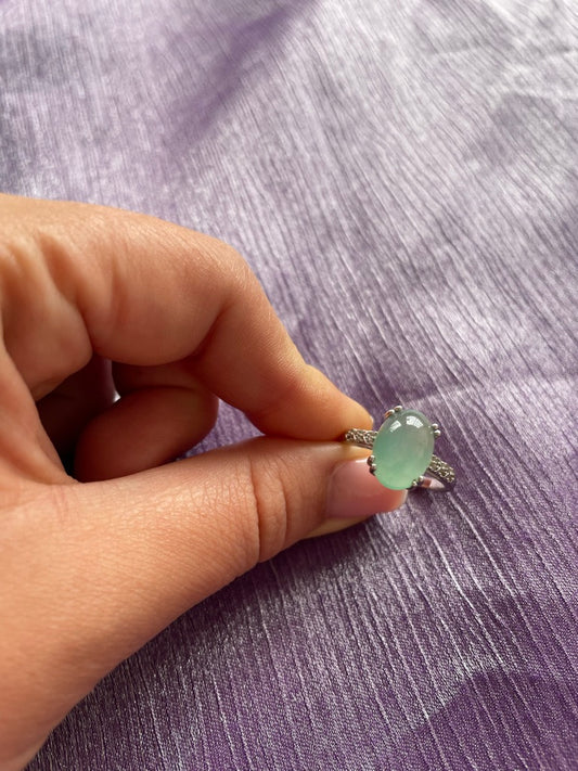 Green Quartz Cabochon Ring