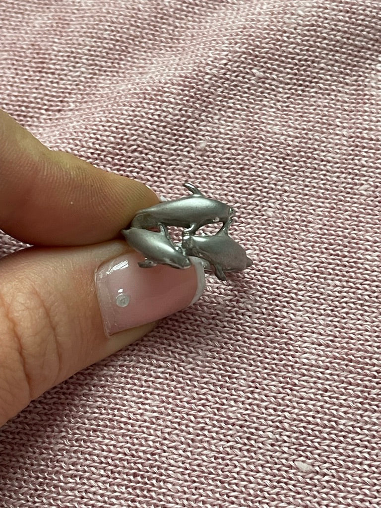 Triple Dolphin Ring