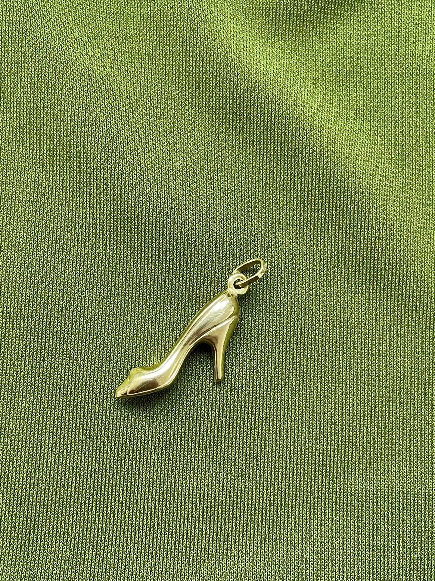 Gold high heel charm