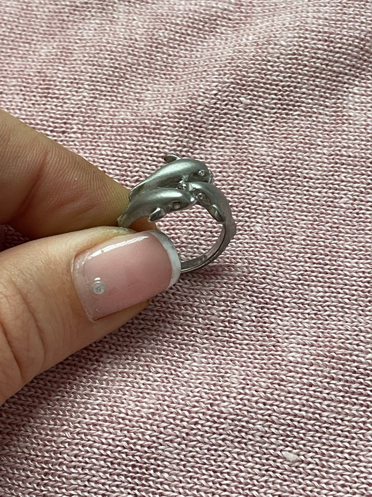 Triple Dolphin Ring