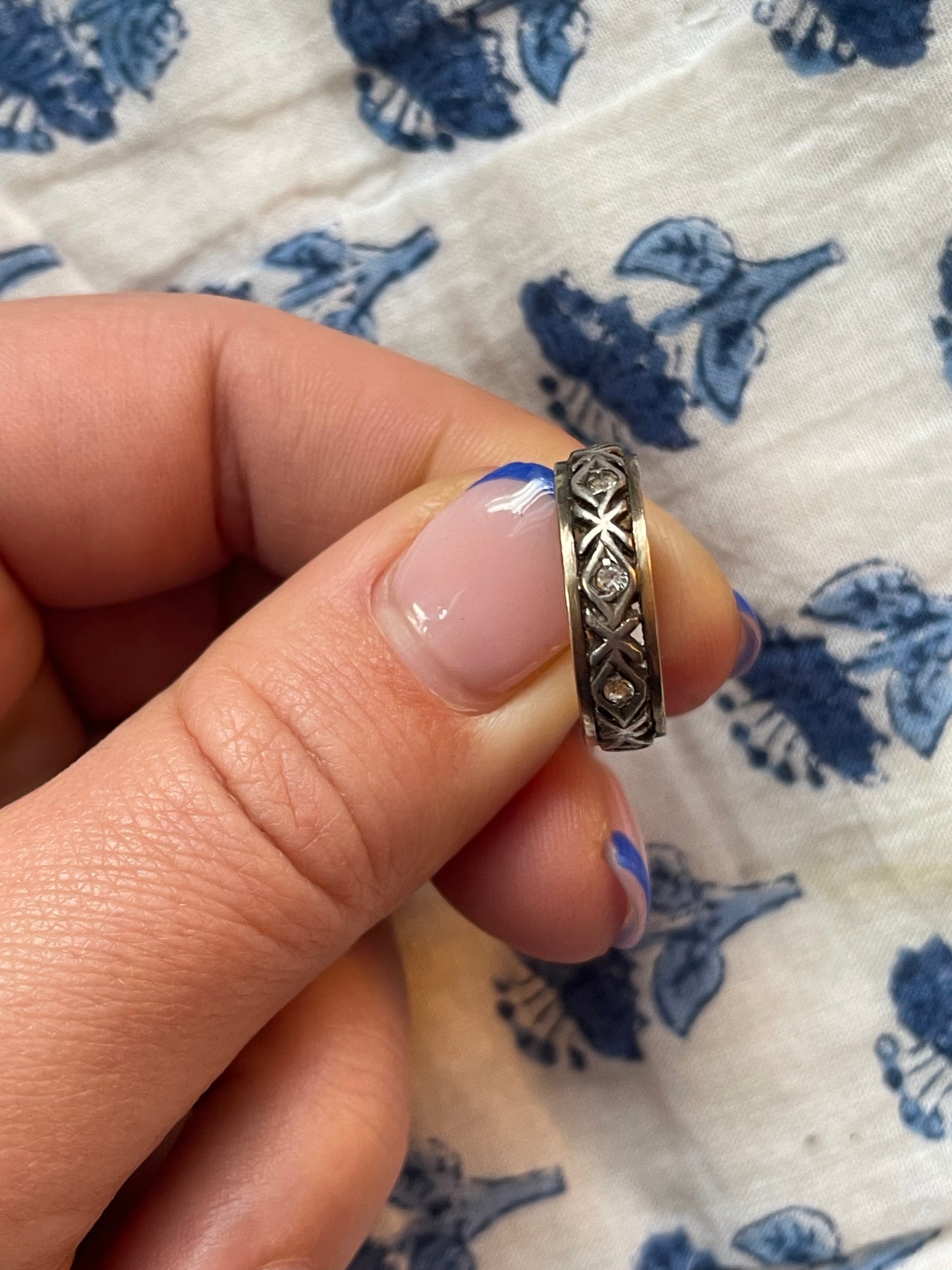 1930s Cross Eternity Ring