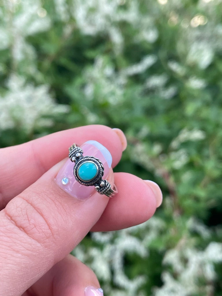 Turquoise Ribbed Ring