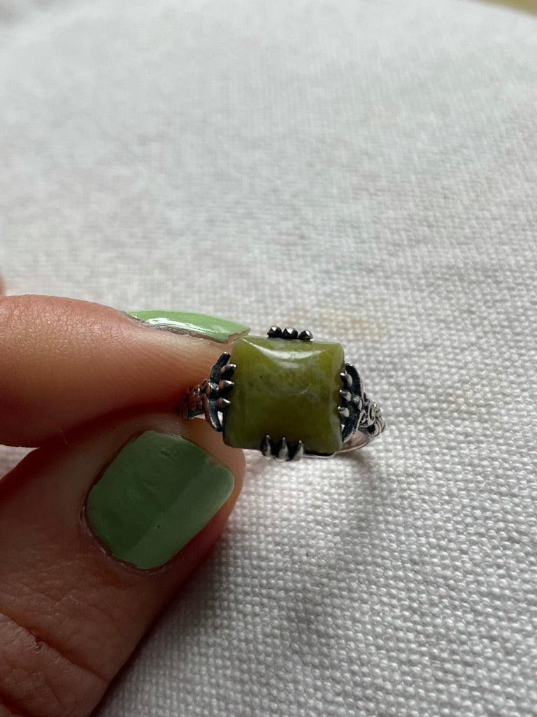 Marble Claw Ring