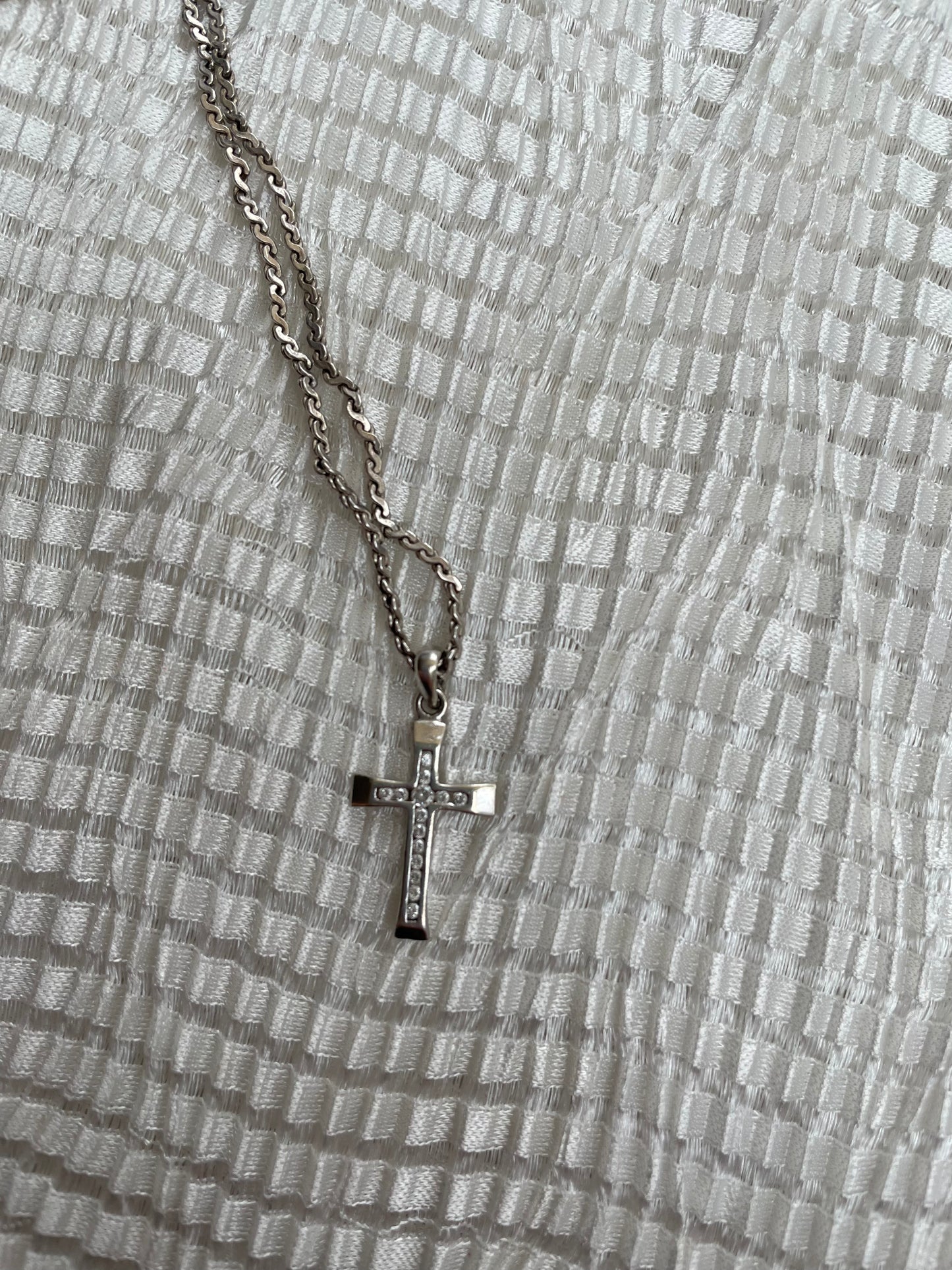 Diamante Cross Choker