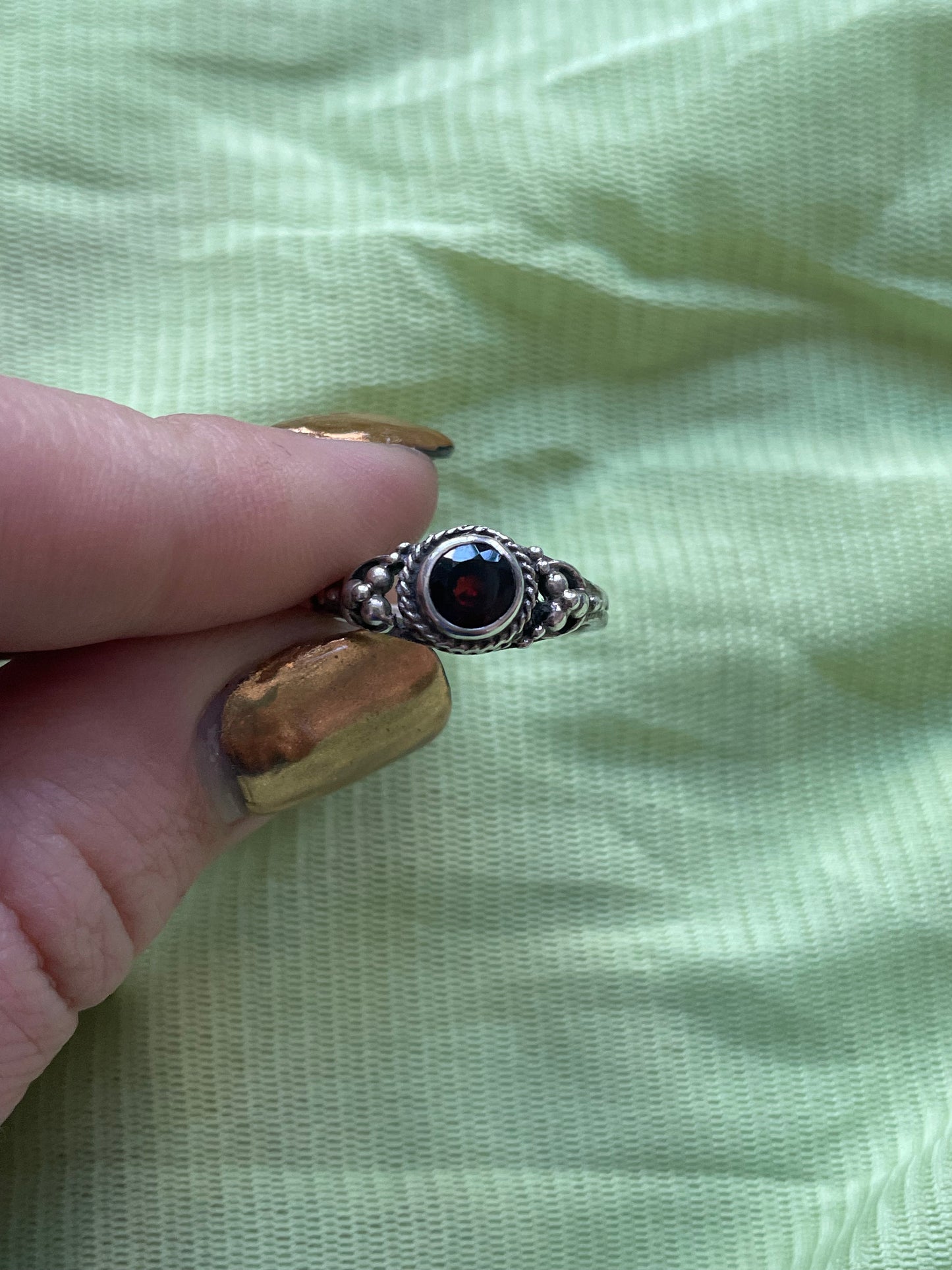 Garnet Solitaire