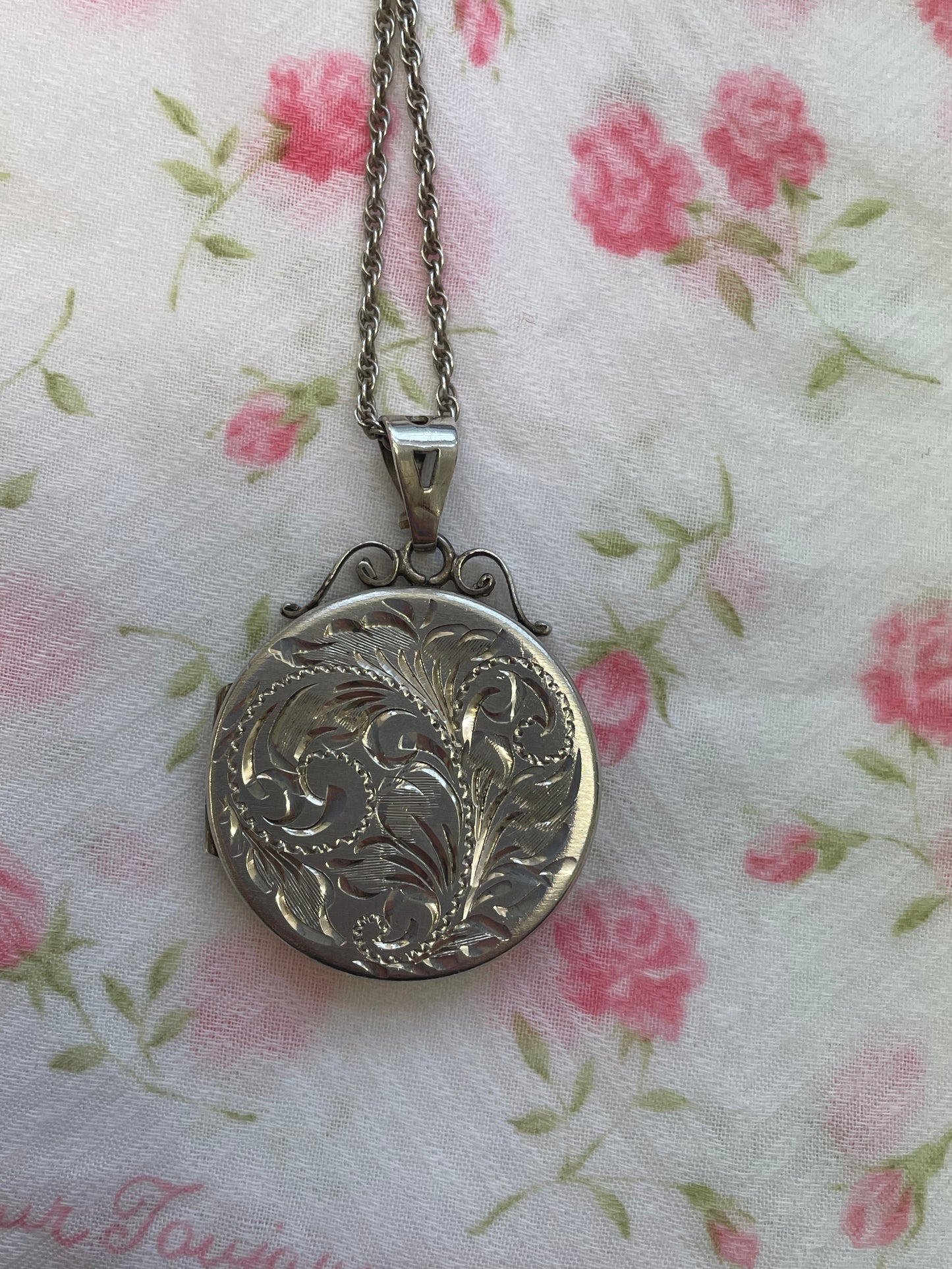 Big Round Engraved Locket